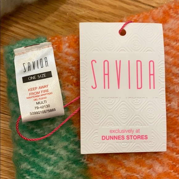 Irish striped scarf/wrap - Picture 3 of 4